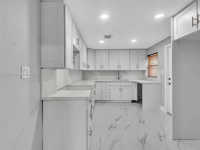 Building Photo - 19021 NW 23rd Ct