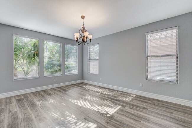 Building Photo - MASSIVE 5 BEDROOM, 2 STORY HOME IN DESIRABLE RHODES RANCH GOLF COURSE COMMUNITY!