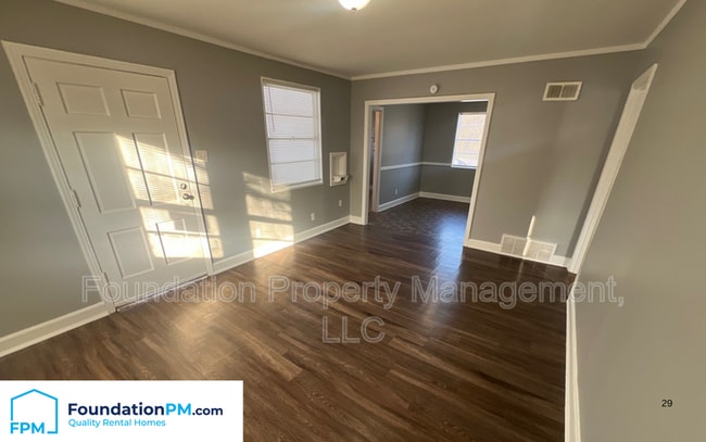 Building Photo - 1570 Rebecca St