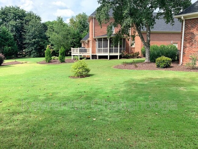 Building Photo - 8011 Dancing Fern Trail