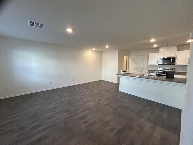 Building Photo - 342 Pacific Sparrow Avenue