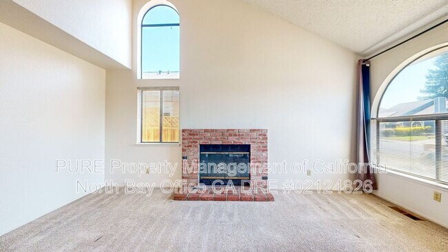 Building Photo - 7474 Mercedes Way