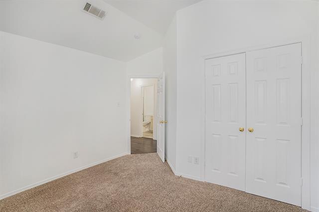 Building Photo - 4712 Shorewood Dr