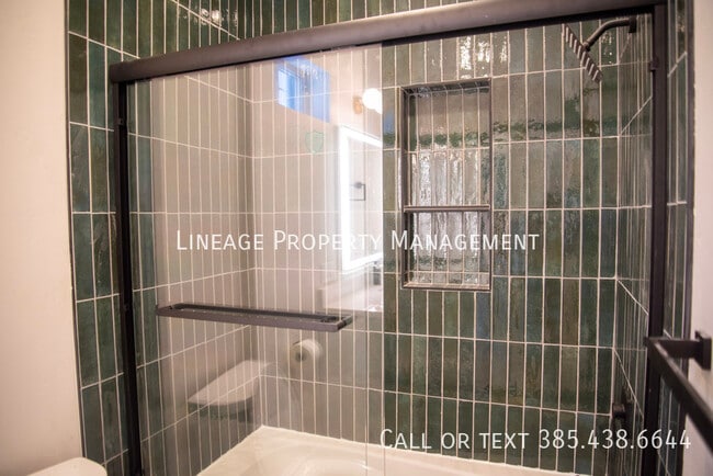 Building Photo - 535 S 900 W