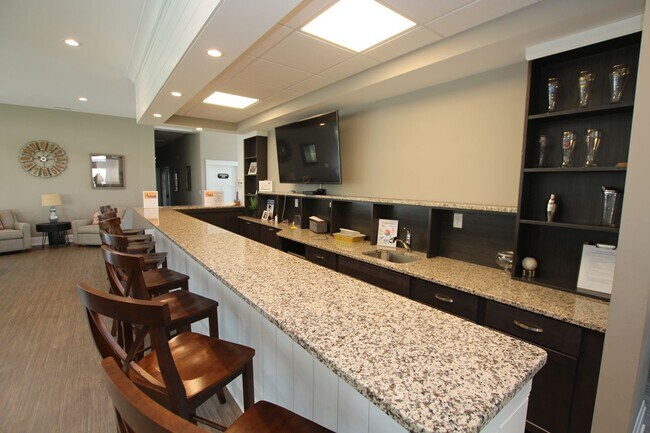 Building Photo - Maintenance Free Living!