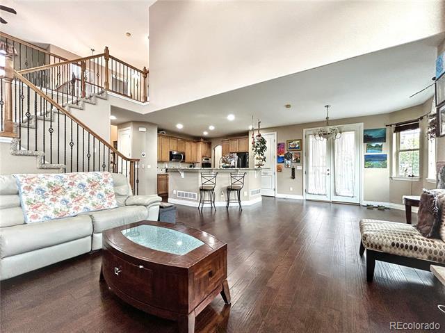 Building Photo - 717 Black Arrow Dr