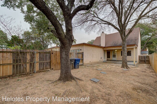 Building Photo - 4 br, 2 bath House - 13509 Dutch Myrtle