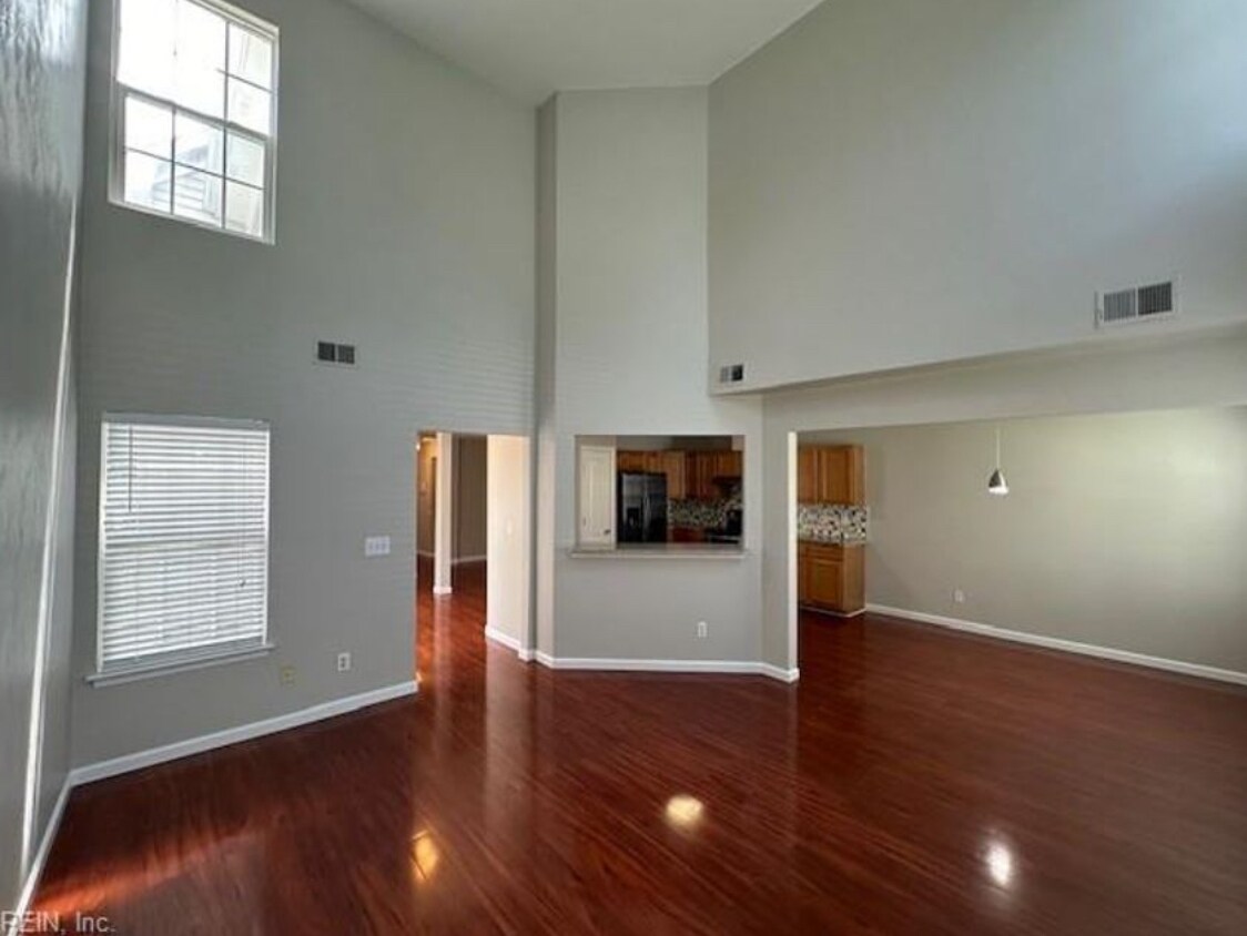 Building Photo - 4404 Glen Ellert Ct