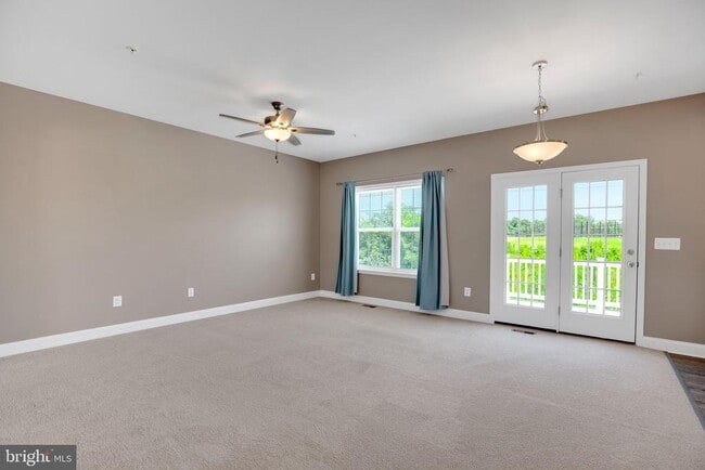 Building Photo - 14 Candleberry Dr