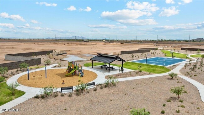 Building Photo - 1575 E Lardner Dr