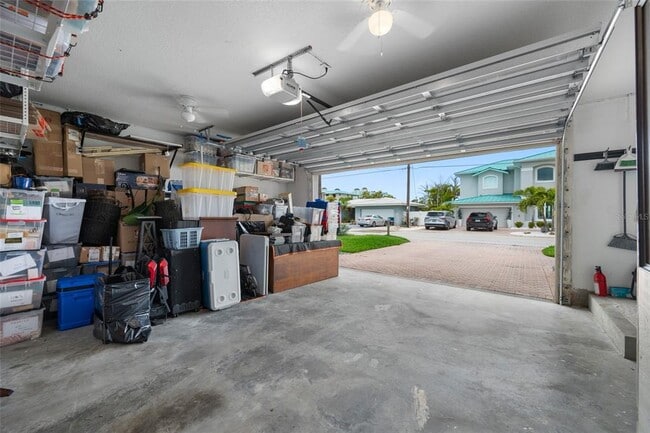 Building Photo - 540 59th Ave