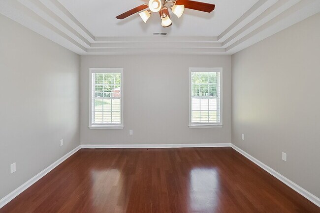 Building Photo - 6044 Kingsview Cove