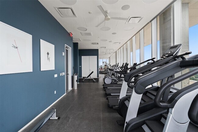 Building Photo - 301 West Ave