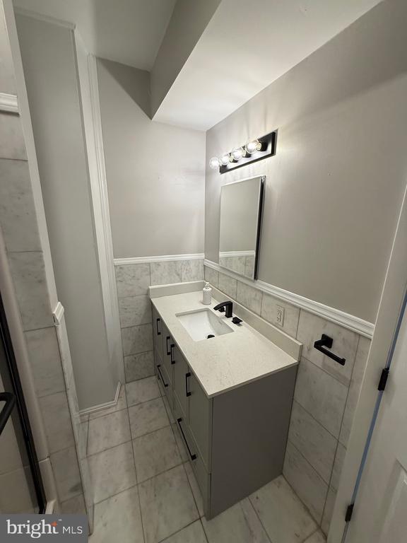 Building Photo - 2008 Chestnut St