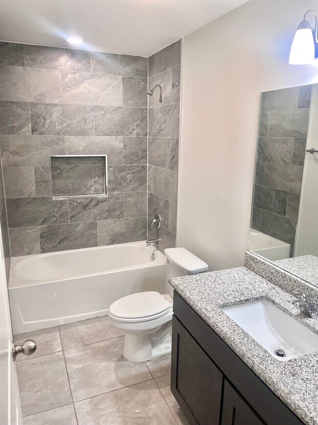 Building Photo - 5412 Capilla St