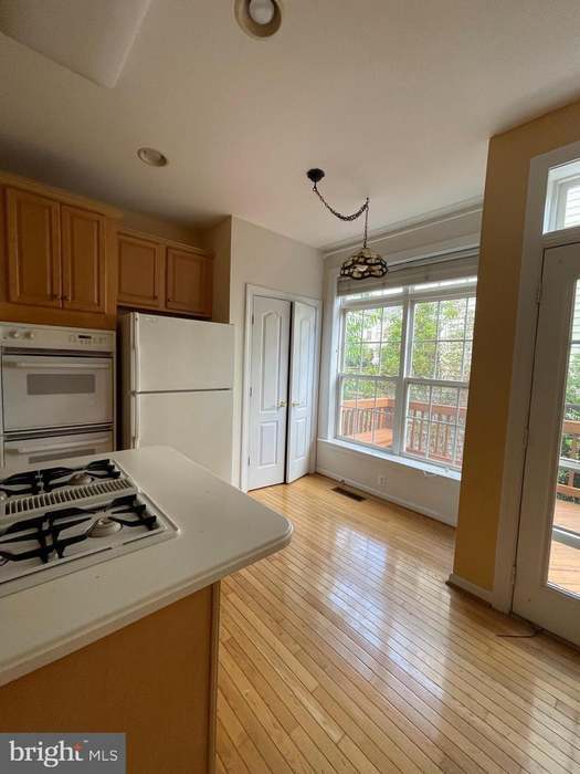 Building Photo - 8077 Sebon Dr