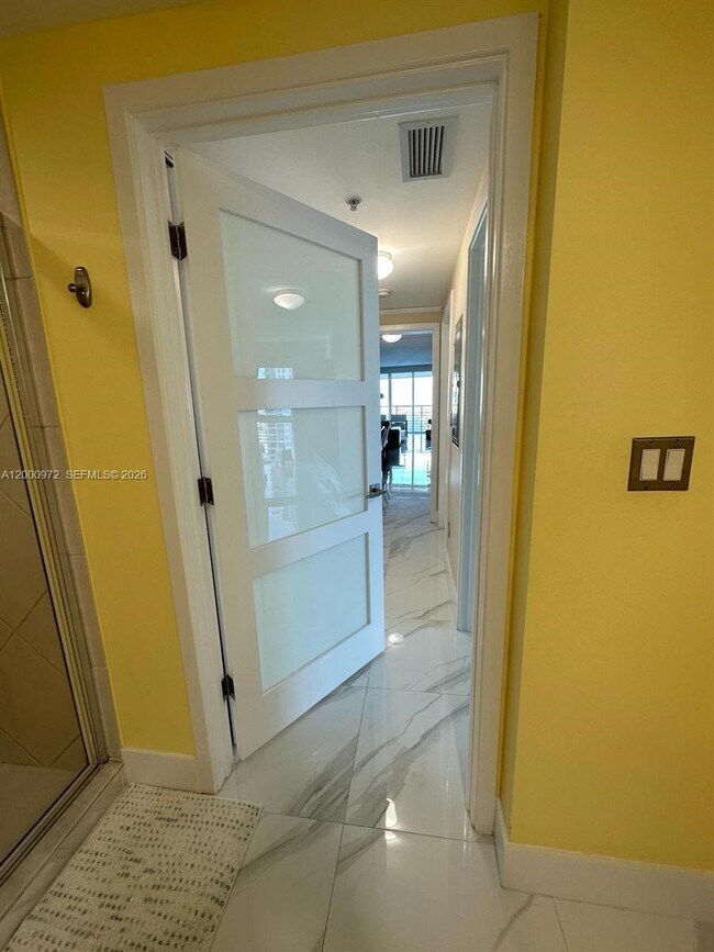 Building Photo - 325 S Biscayne Blvd