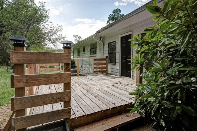 Building Photo - 3207 Bobbie Ln