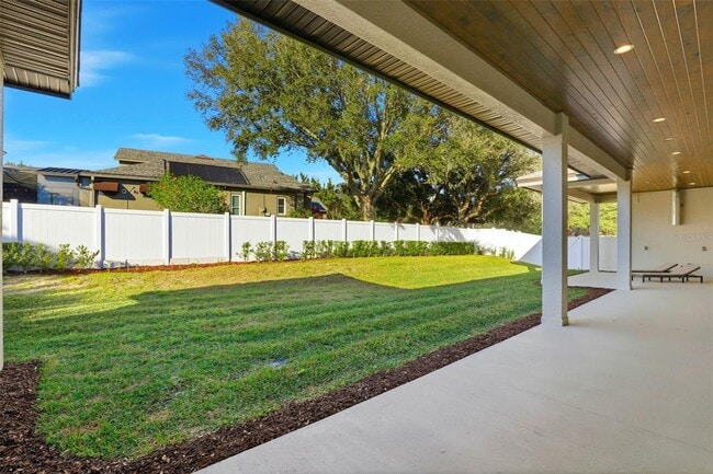 Building Photo - 705 Largovista Dr