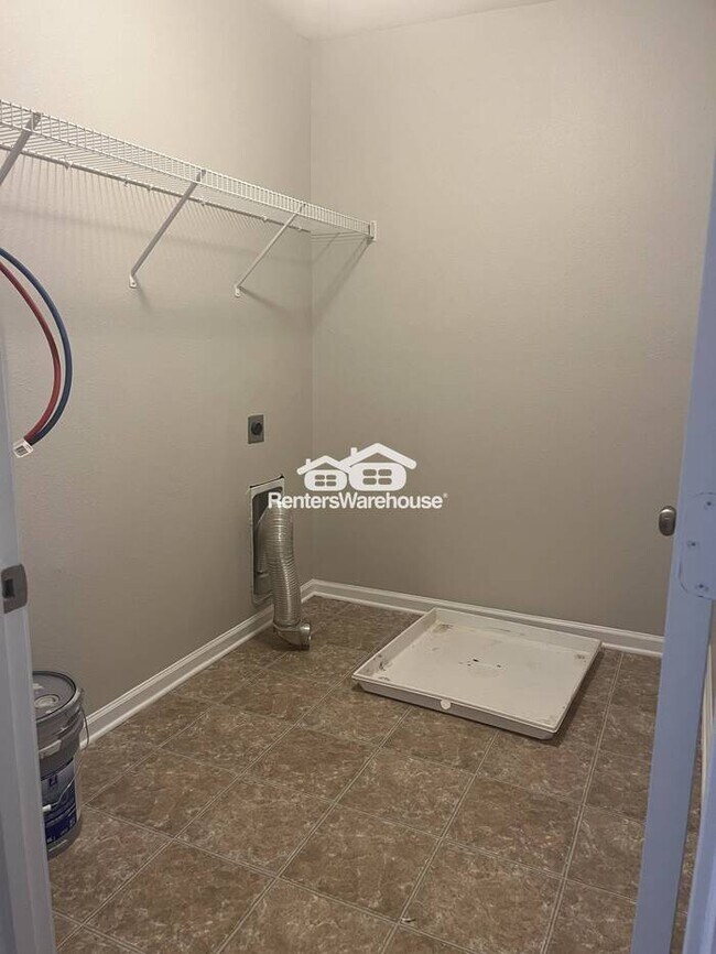 Building Photo - Welcome to this recently updated charming 3 bedroom, 2.5 bathroom home located in desirable Coventry