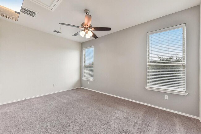 Building Photo - 9912 Milla Cir