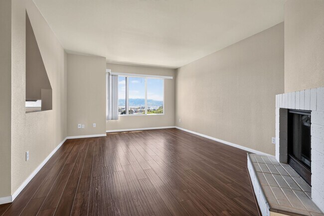 Building Photo - 841 America Way