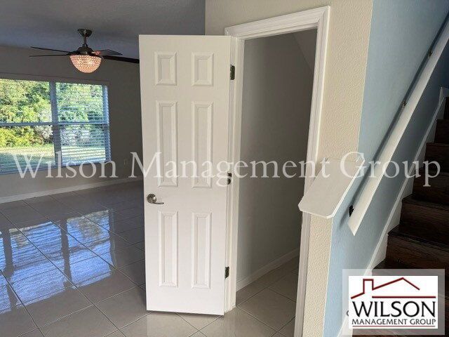 Building Photo - 413 Country Cottage Ln