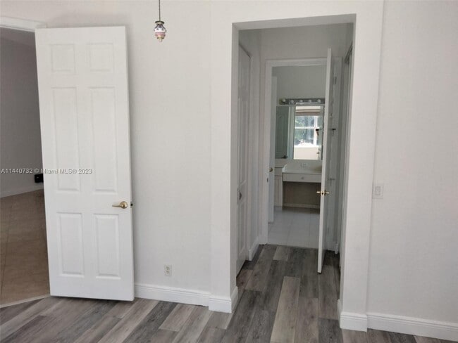 Building Photo - 8804 Via Tuscany Dr