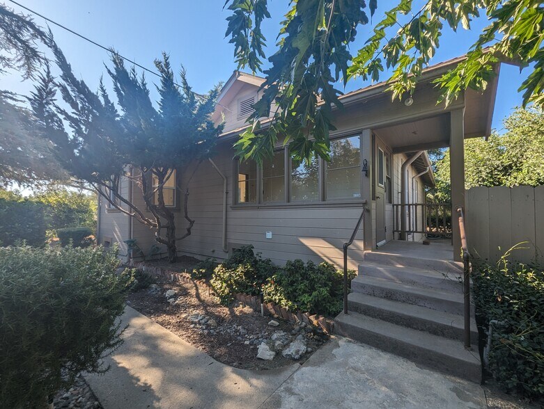 Building Photo - 4153 Bolsa Rd