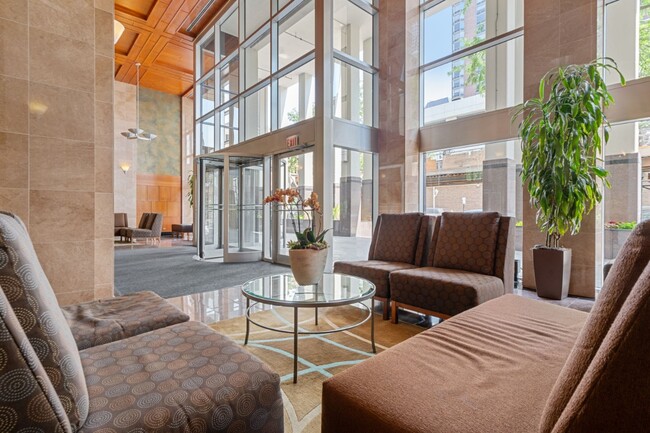 Building Photo - N Clark