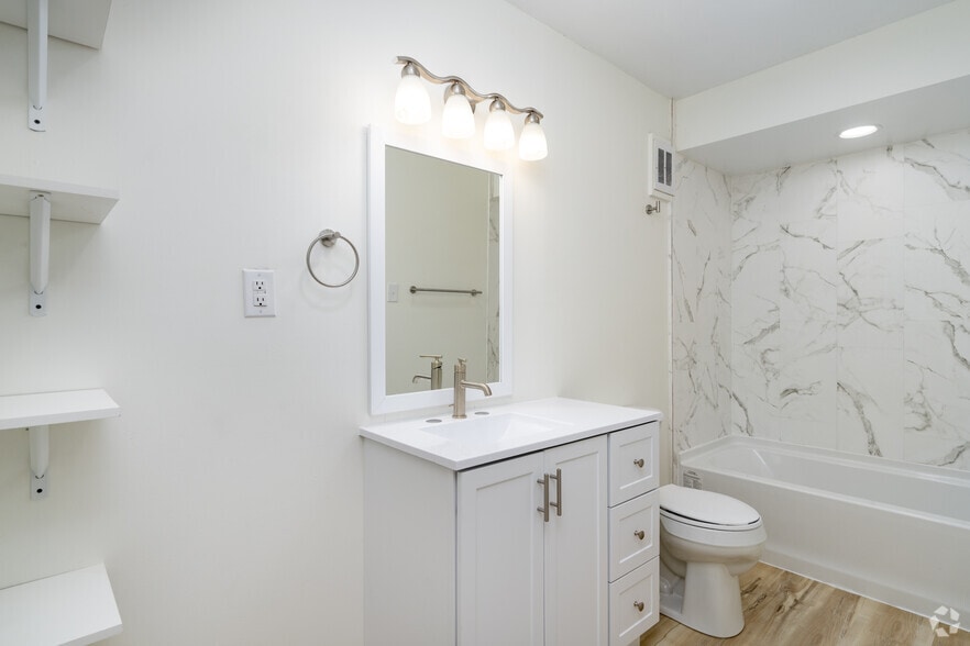 Primary Photo - The Veranda Apartment Homes