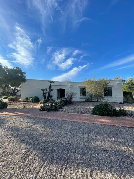 Primary Photo - 2641 N Camino Valle Verde