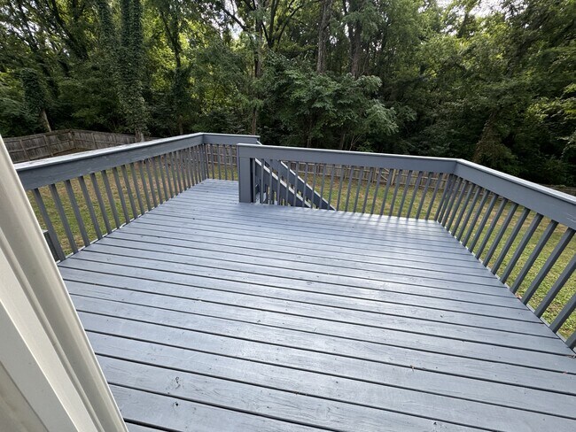 Building Photo - 825 Cold Creek Trail