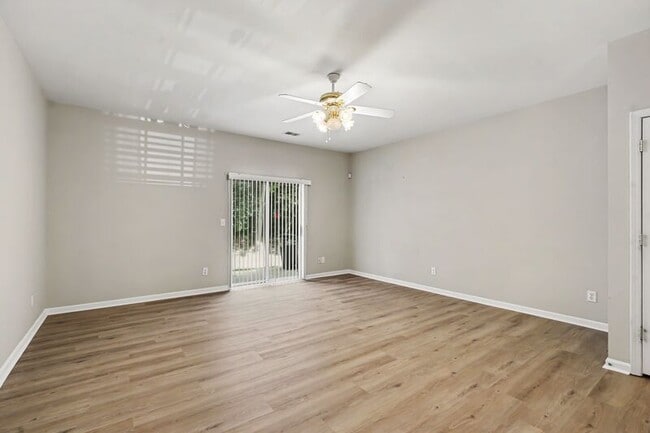 Building Photo - 2224 Winthrop Chase Dr
