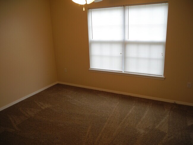 Building Photo - Condominium in Academy Commons