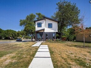 Building Photo - 10803 Mandalay Dr