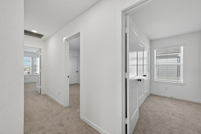 Building Photo - 3914 Windy Whisper Dr