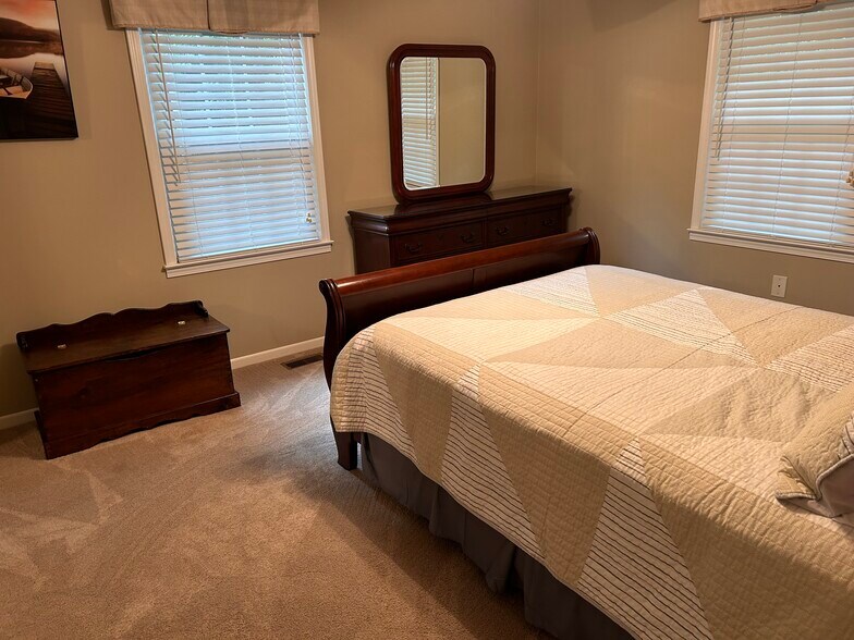 Building Photo - 214 Indian Trl