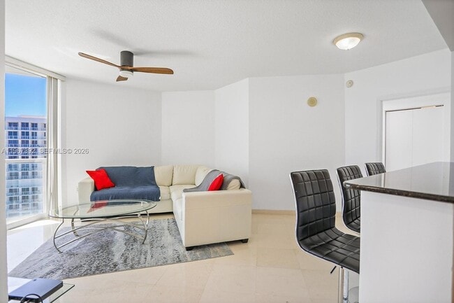 Building Photo - 16699 Collins Ave