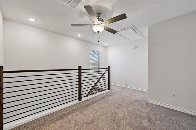 Building Photo - 806 Pepperbark Loop