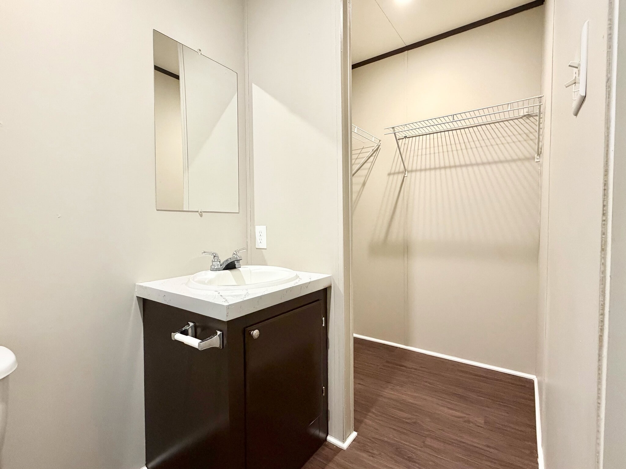 Building Photo - 130 Janice St