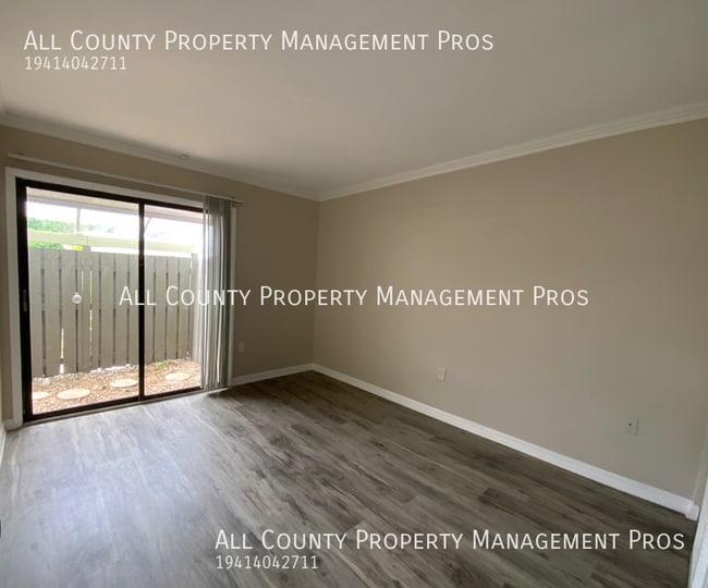 Building Photo - 5685 Summer Side Ln