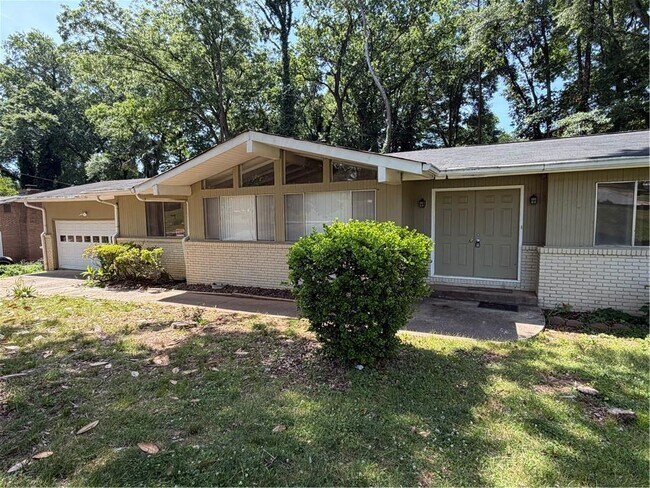 Building Photo - 4707 Riverwood Cir