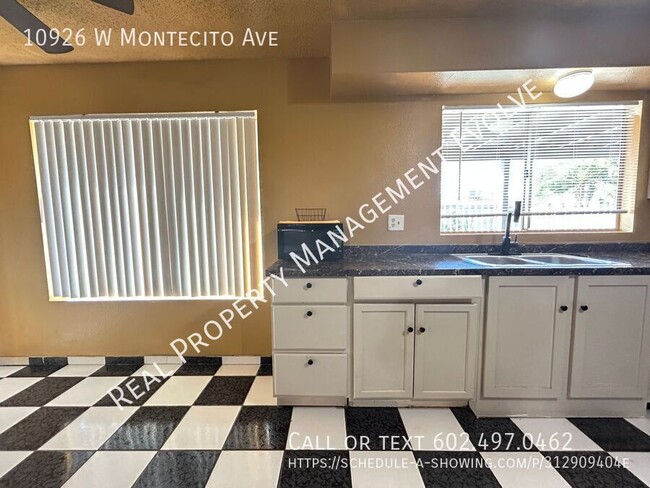Building Photo - 10926 W Montecito Ave