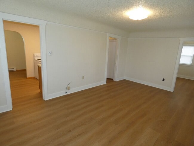 Building Photo - 1022 Caroline St