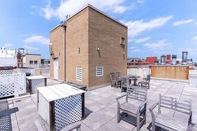 Building Photo - Beautiful One Bedroom in the Heart of Foggy Bottom| Water and Gas Included!