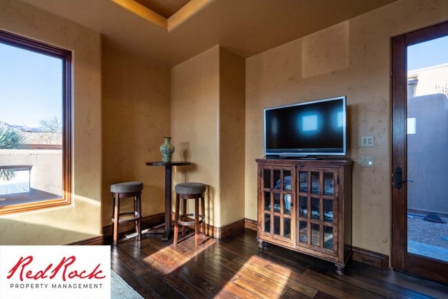 Building Photo - Incredible 4 Bedroom, 4 Bathroom FULLY FURNISHED Property in Entrada with a Private Pool! 18 Mont...