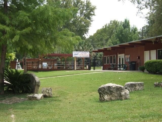 Building Photo - 2101 San Juan Dr
