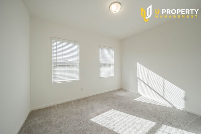 Building Photo - 808 Juniper St