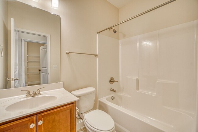 Building Photo - Lincoln Park Subdivision, Taylors - 3BR, 2...